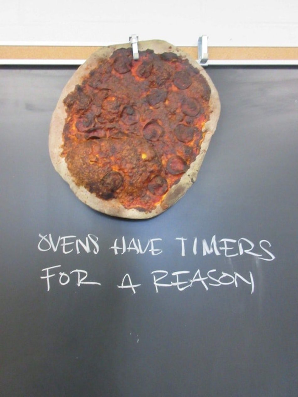 pizza-1-2.jpg pizza-1-2.jpg