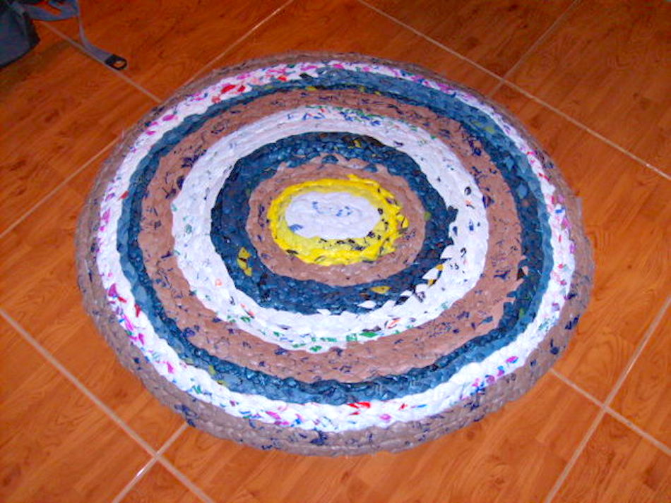 plastic-bag-rug.jpg