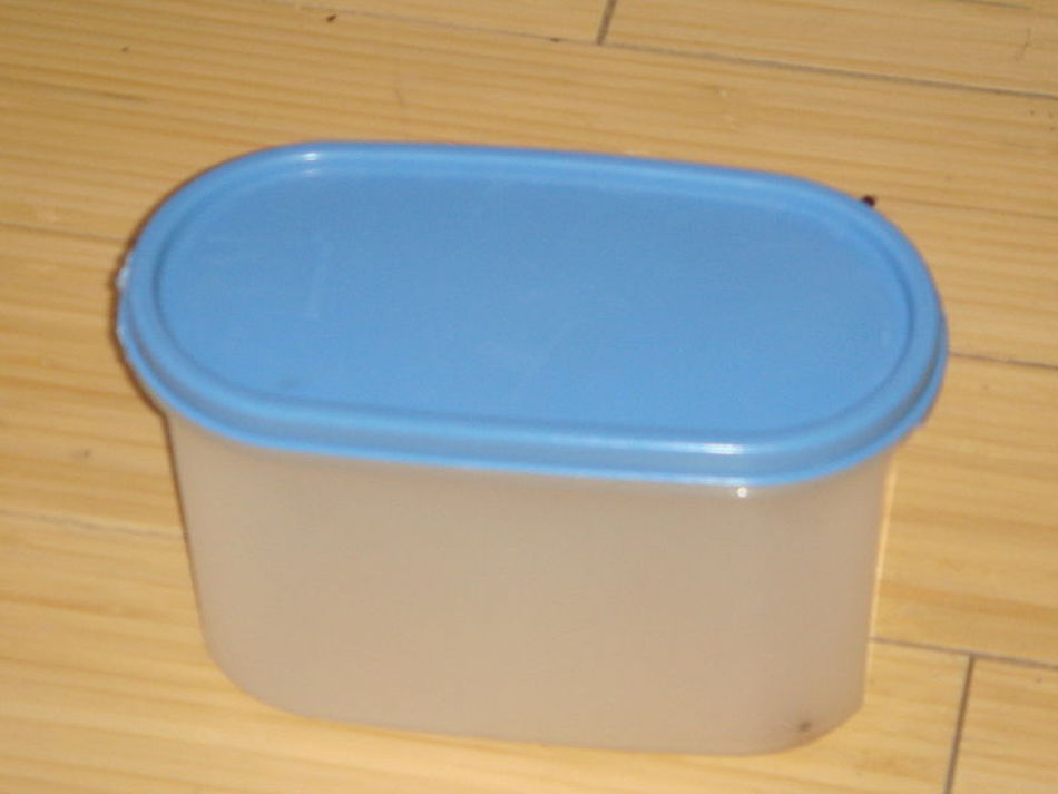 plastic-container.jpg