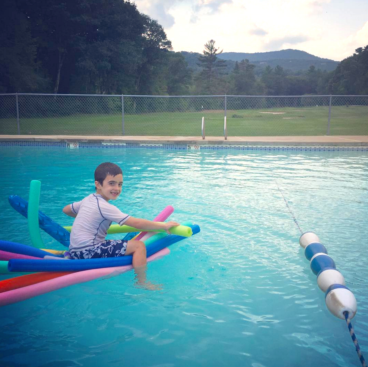 poolphoto_e.jpg