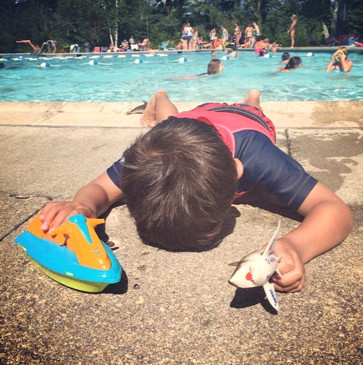 poolphoto_f.jpg