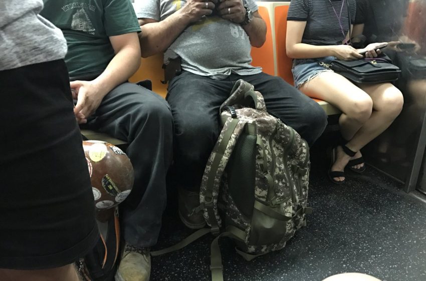 pregnant-public-transit-seats3-e1536713856536.jpg