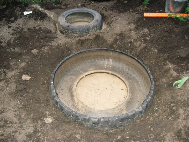recycled-tires-pond04.jpg