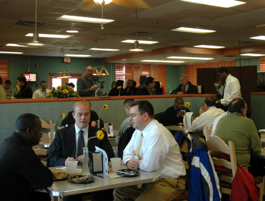 restaurant-wait.jpg