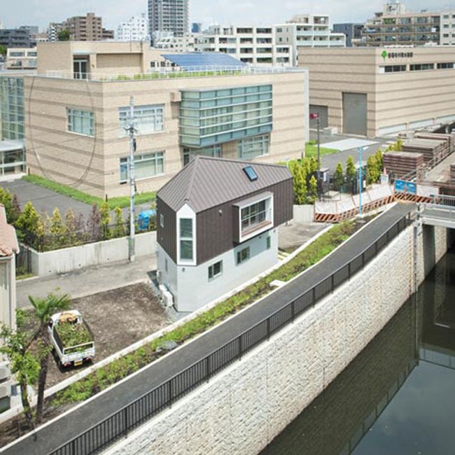 riverside-house-mizuishi-architect-atelier-12a.650x0_q85_crop-smart.jpg