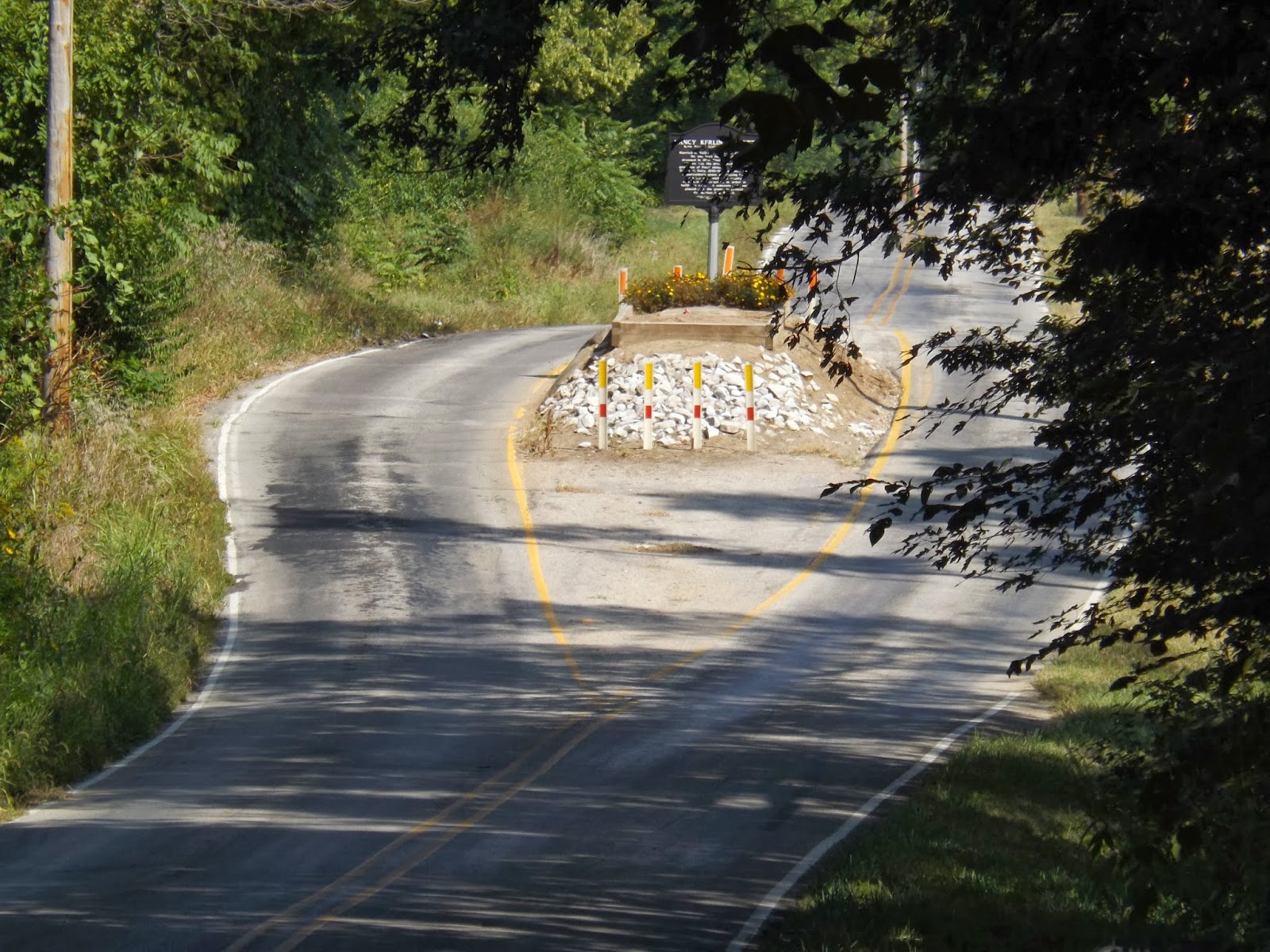 road-grave-2.jpg