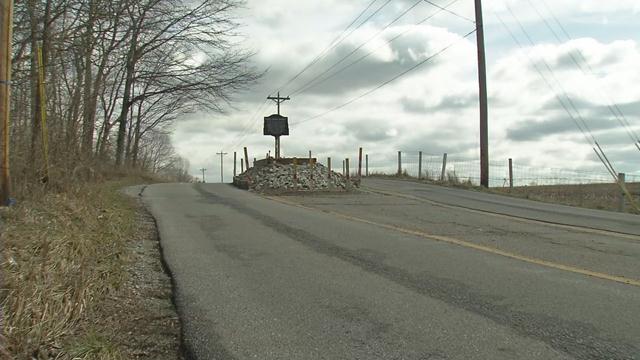 road-grave-7.jpg