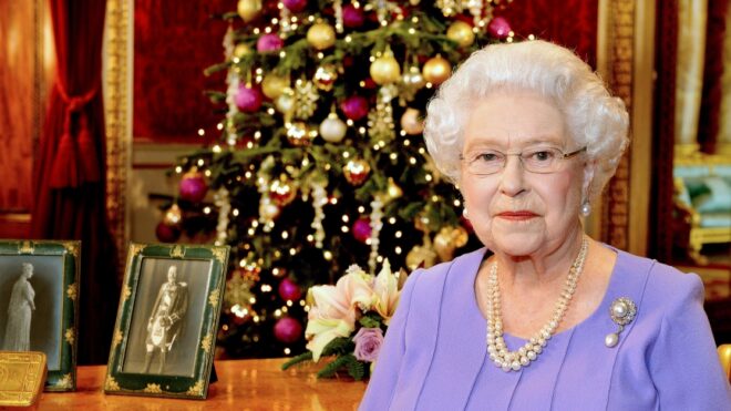 royal family christmas decorations