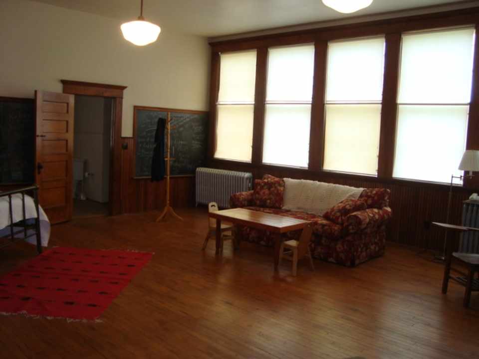 school-9.jpg
