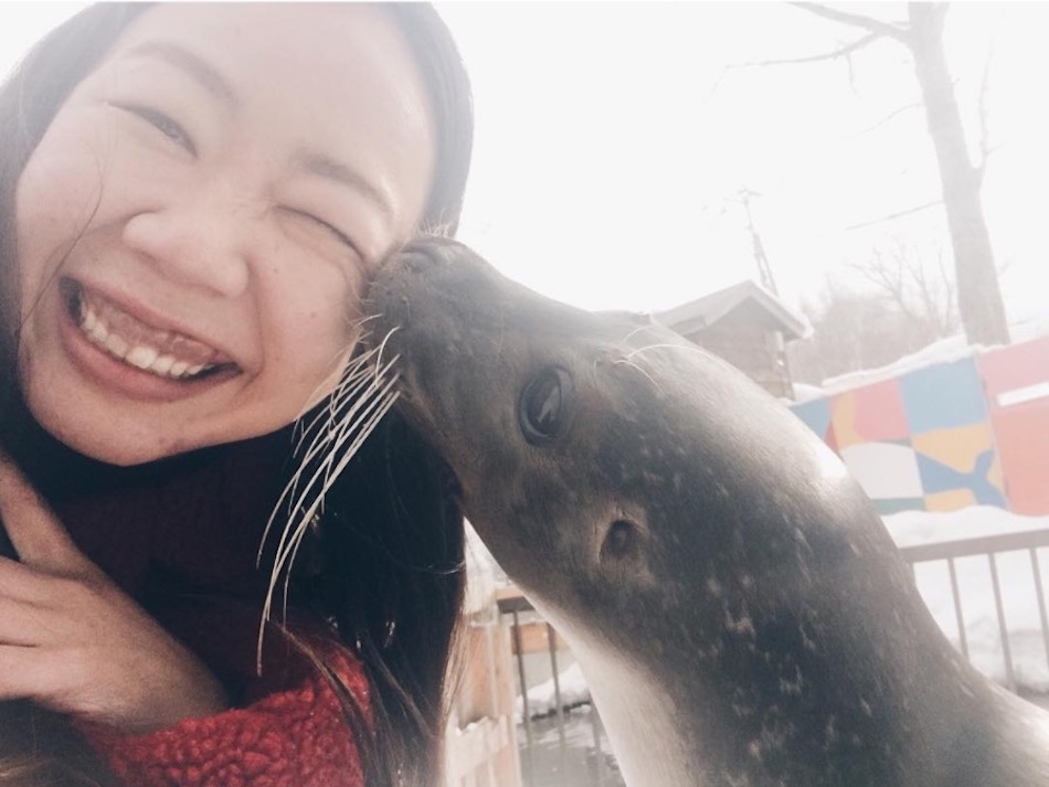 seal-kiss.jpg