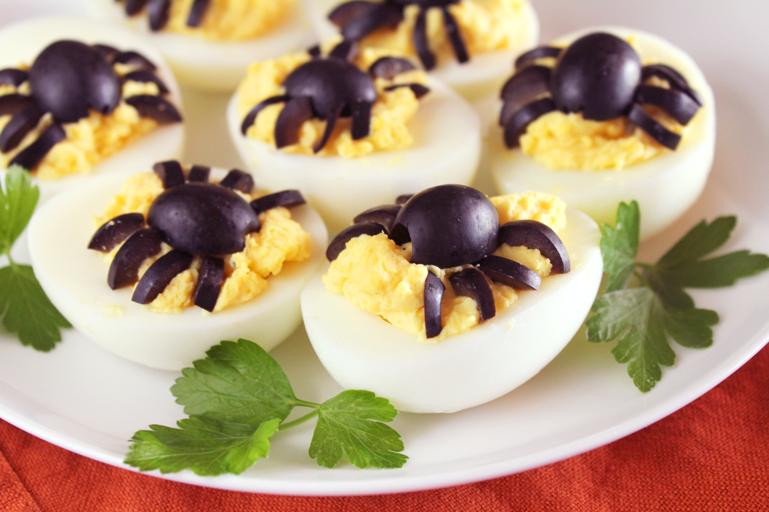 spooky-spider-deviled-eggs-025.jpeg