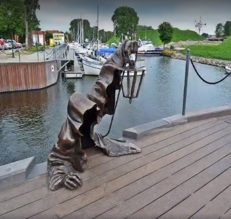 statue10.jpg