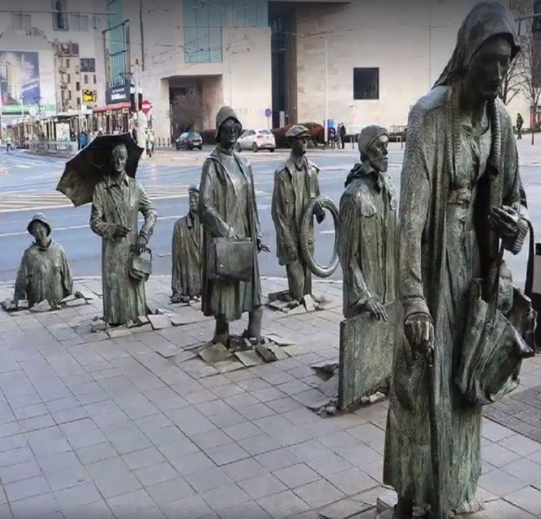 statue11.jpg