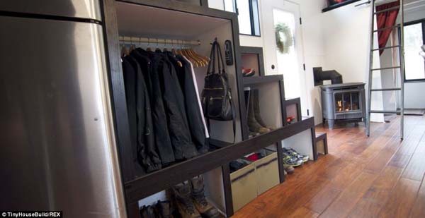 tiny-house-cabin11.jpg
