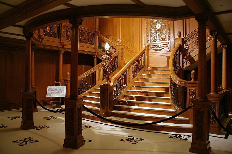 titanic-staircase.jpg