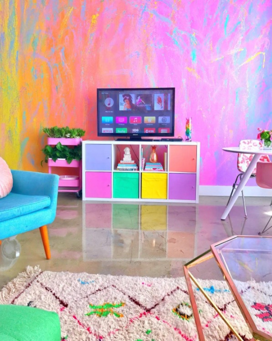 tv1-1.jpg