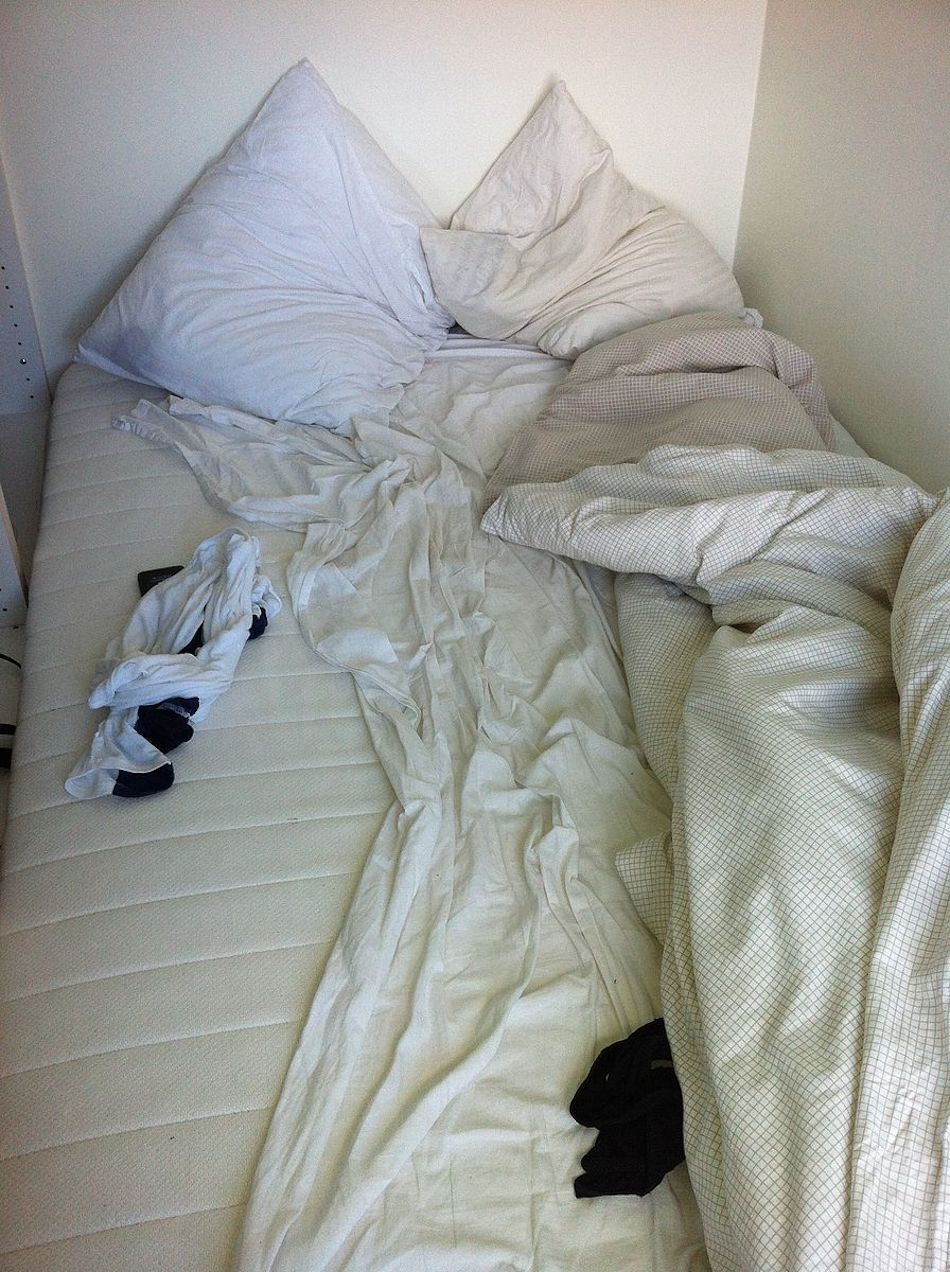 unmade-bed.jpg
