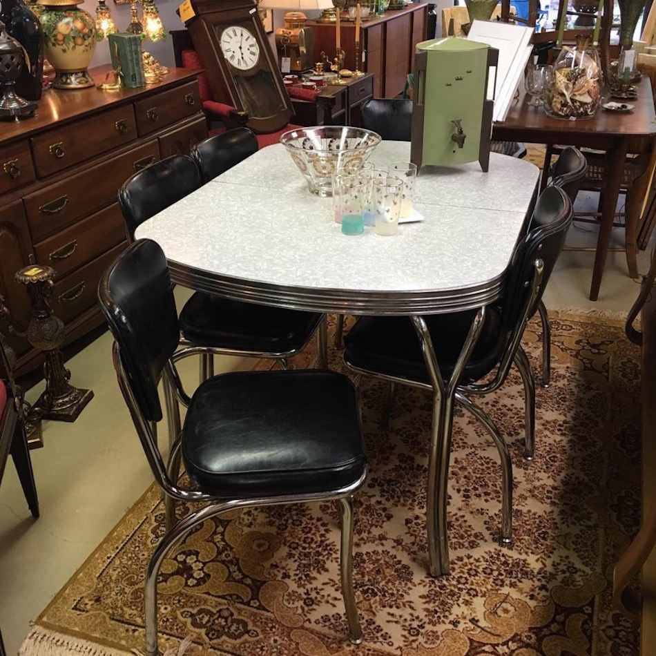 vintage-dinette-classic.jpg