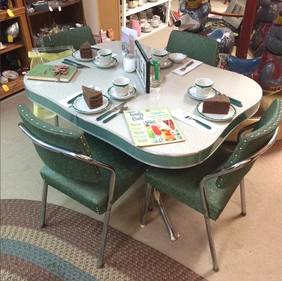 vintage-dinette-green-and-silver.jpg