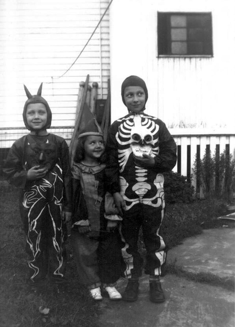 vintage-halloween-5.jpg