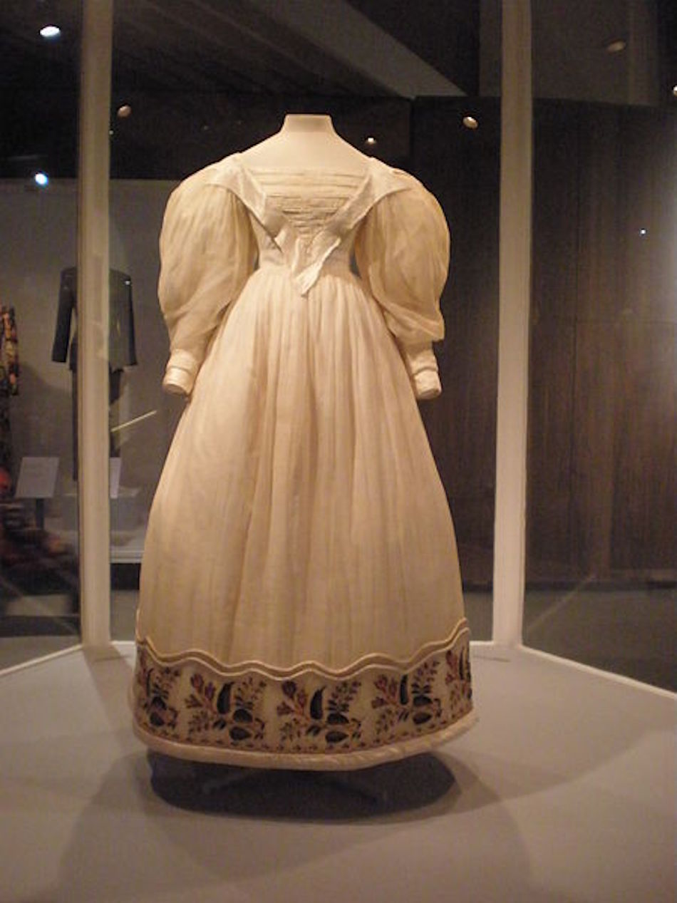 wedding-dress-2.jpg