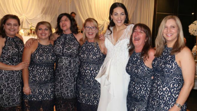 6 guests wear same dress to wedding