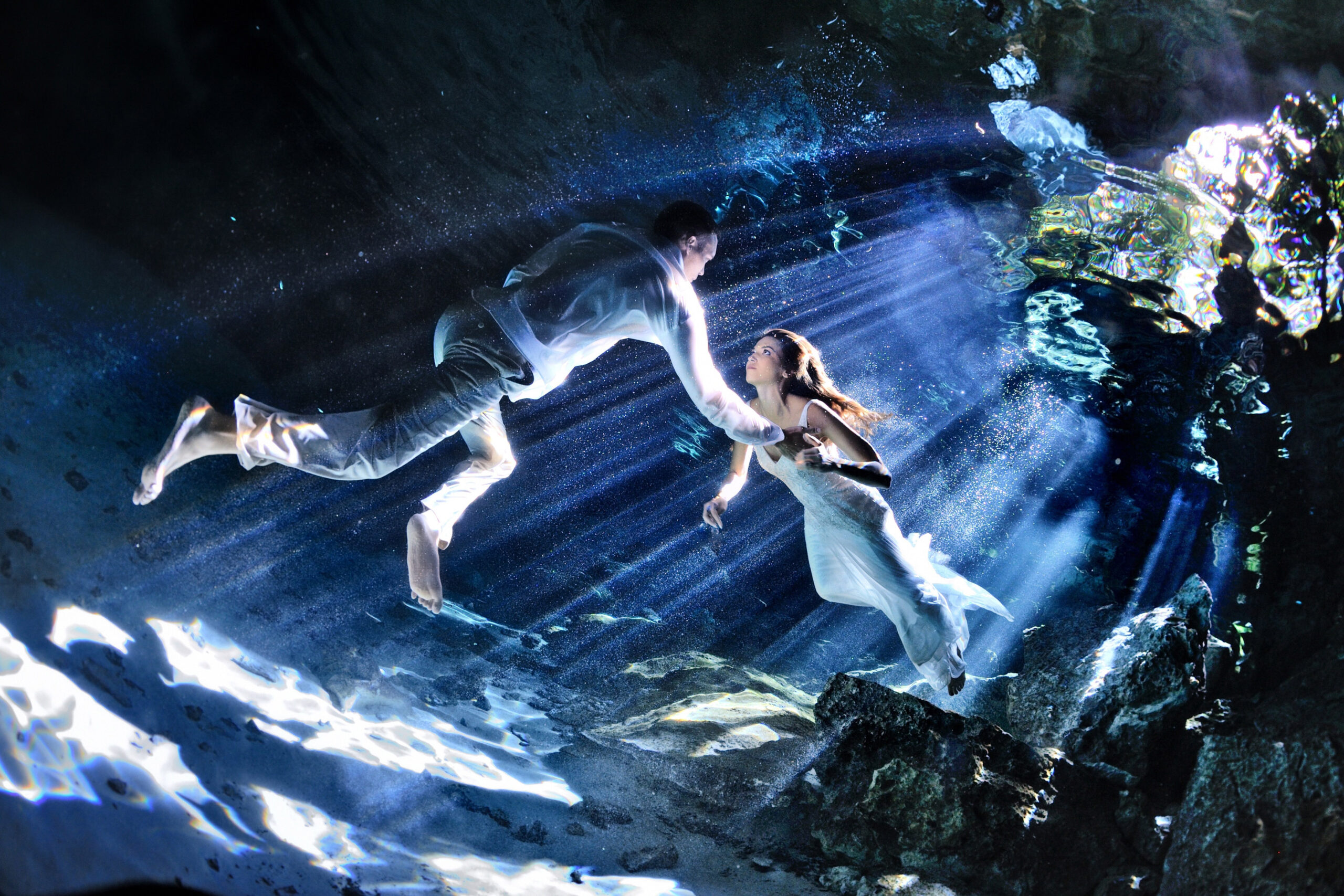 Underwater trash the dress