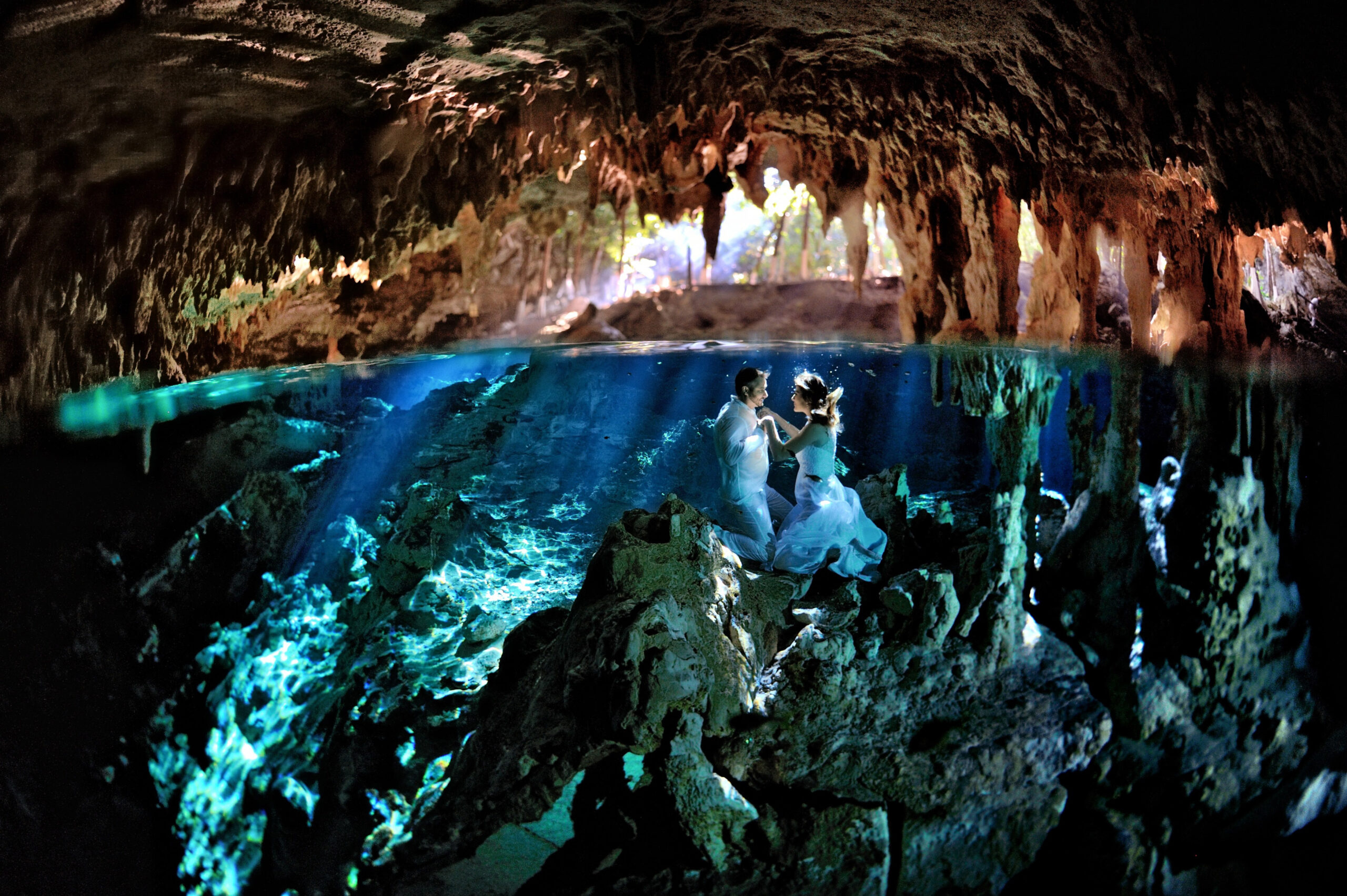 Underwater trash the dress