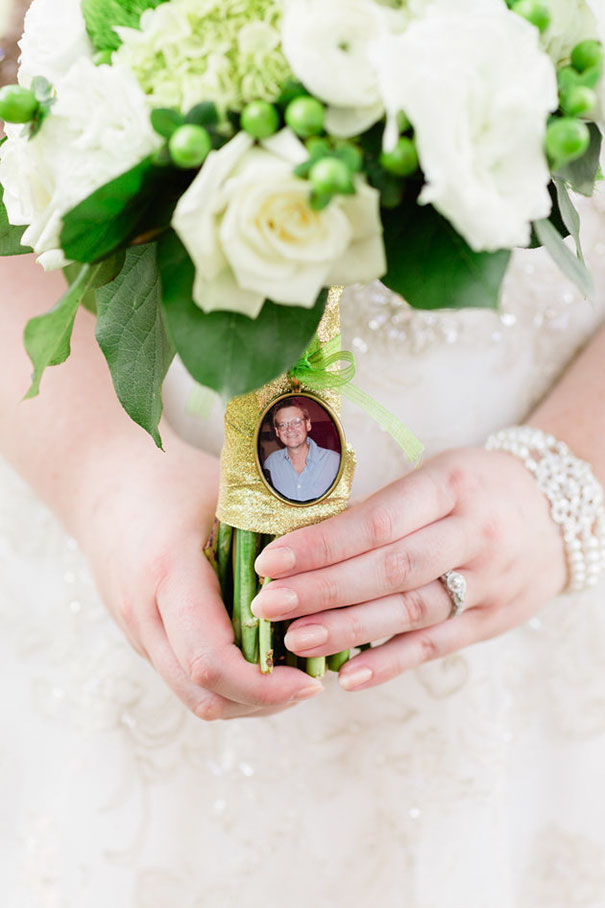 wedding-flower-girls-grandmas-joyce-drue-ashley-elizabeth-2.jpg