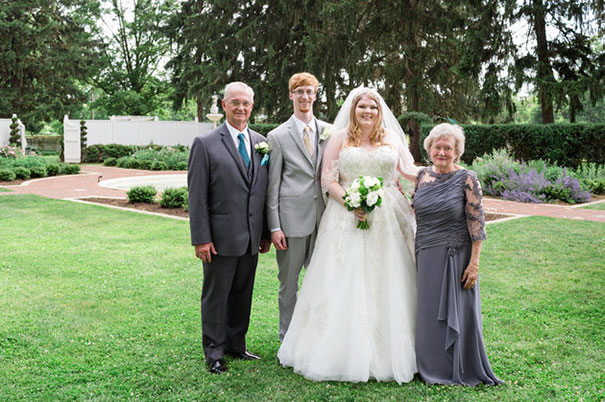 wedding-flower-girls-grandmas-joyce-drue-ashley-elizabeth-5.jpg