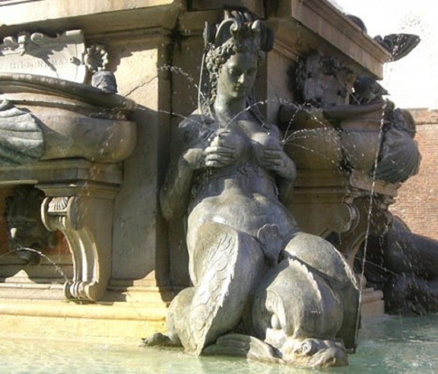 weird_fountains_4a-1.jpg