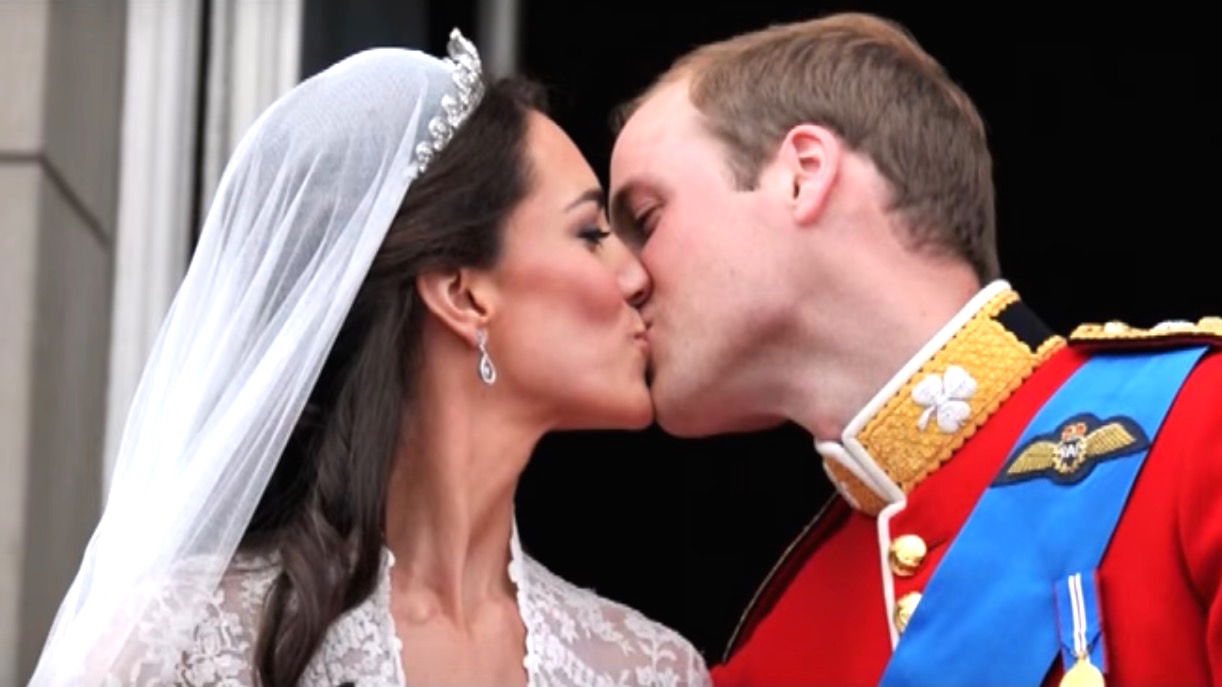 will-kate-smooch.jpg