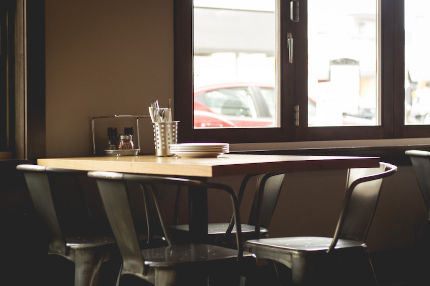 window_table_restaurant_cafe_chairs_diner_indoor_bistro-426934.jpg