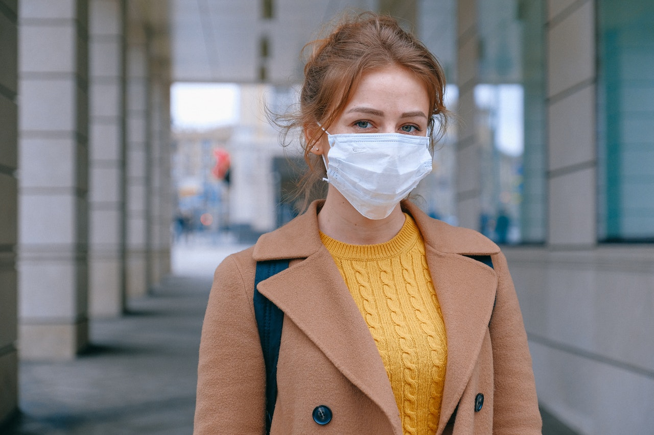 woman-wearing-face-mask-3902881.jpg