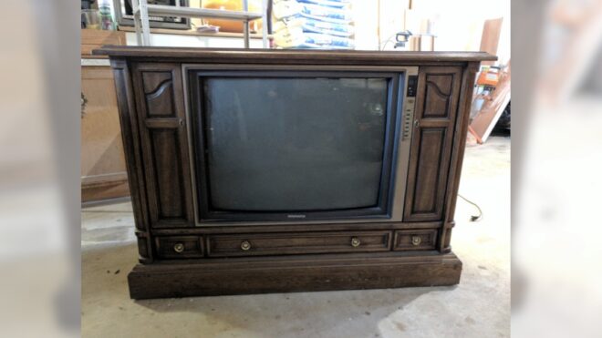 wooden-tv-transform