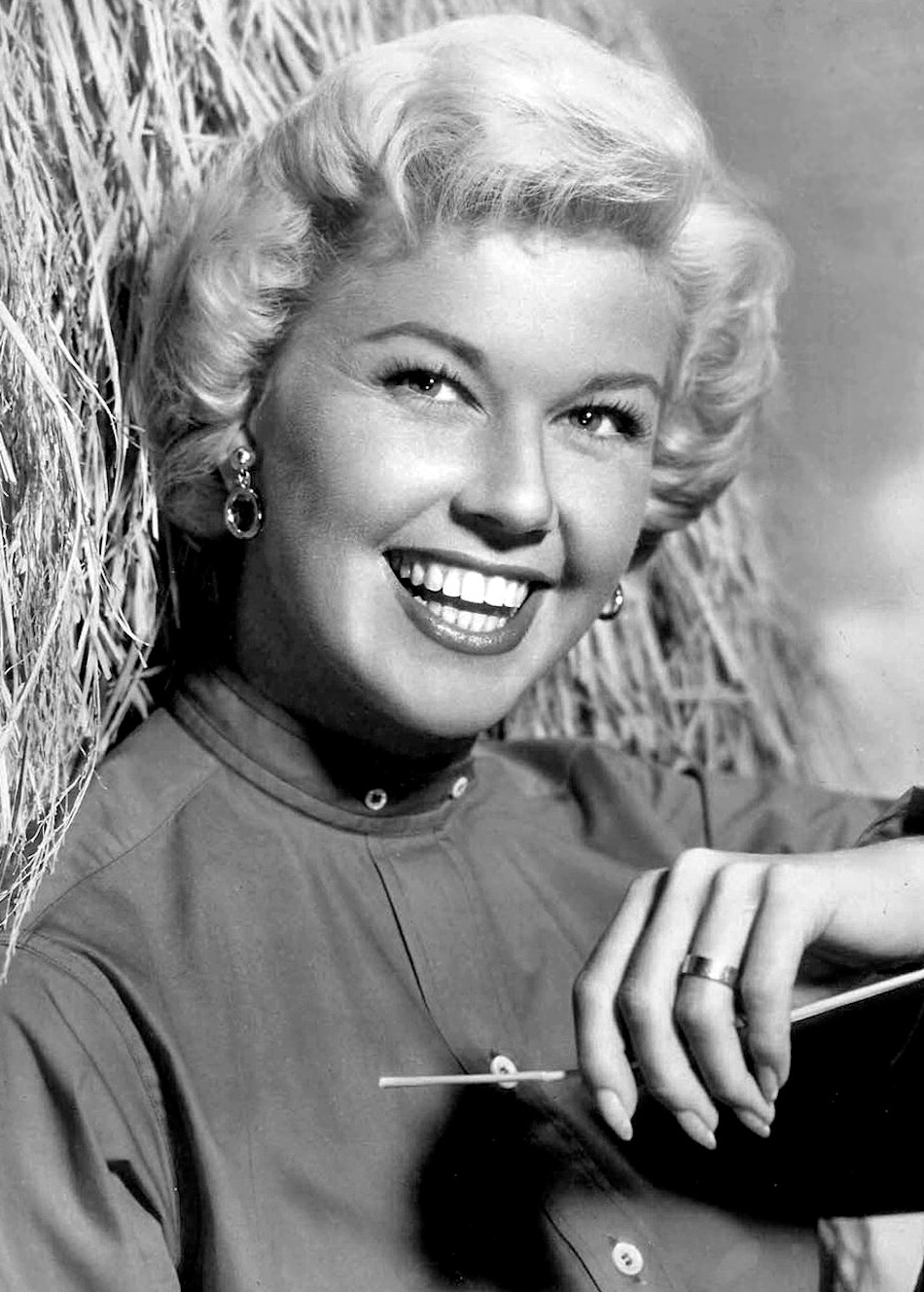 1957-doris-day.jpg