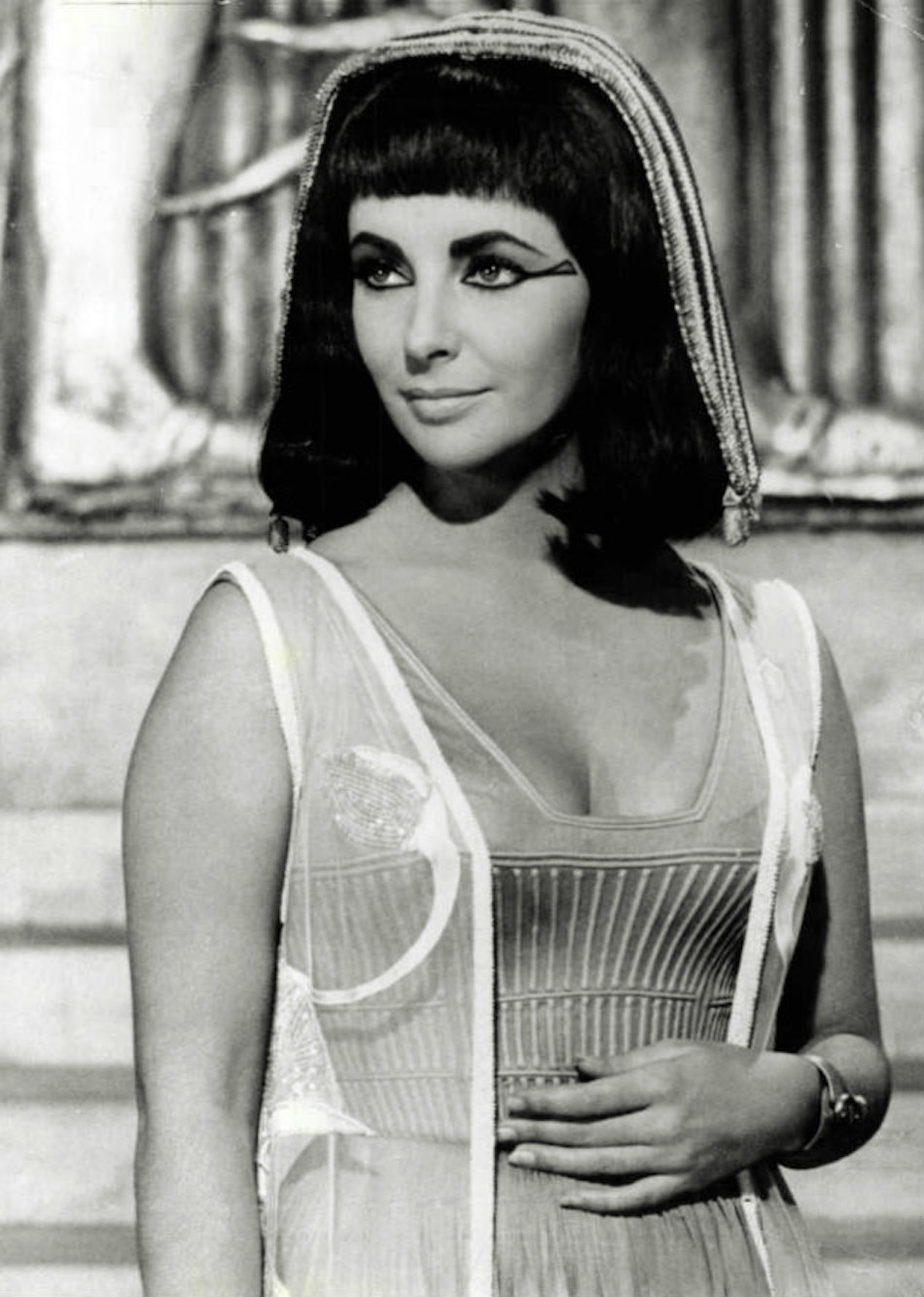 1963-elizabeth-taylor.jpg