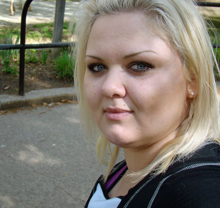OBESE MUM LAST LAUGH ON BULLY EX