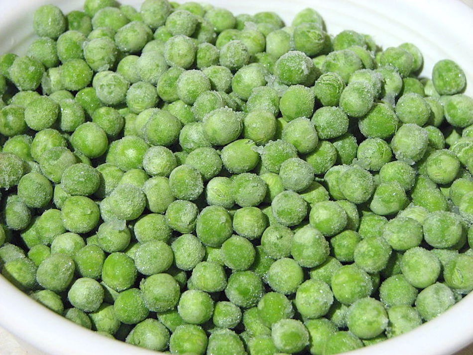 800px-Frozen_peas.jpg