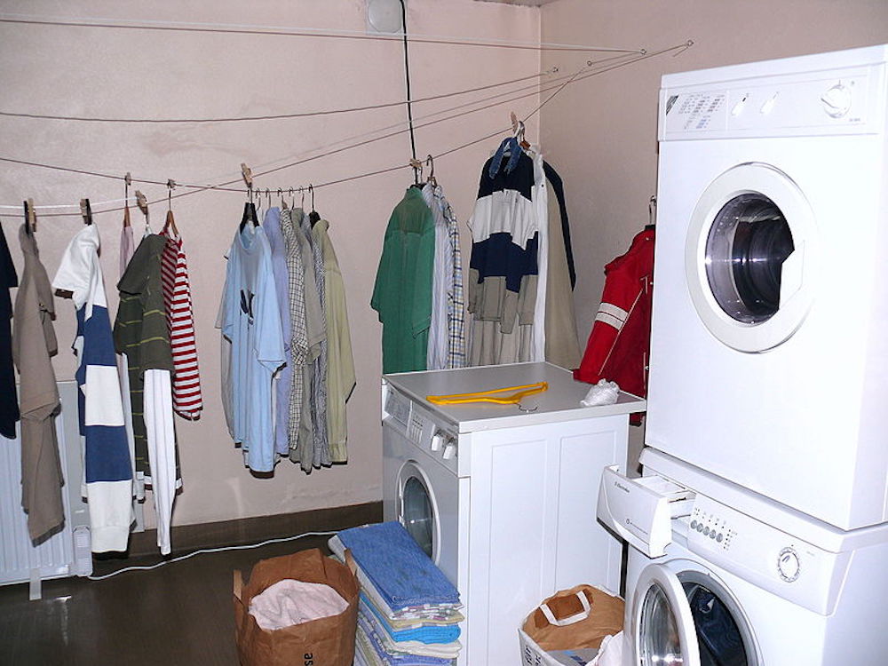 800px-Laundry_room_tva_ttstuga.jpg