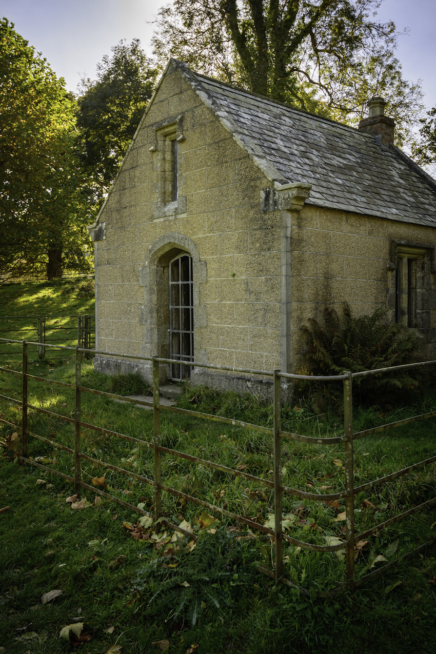 Bath_House_on_Penrose_Estate.jpg