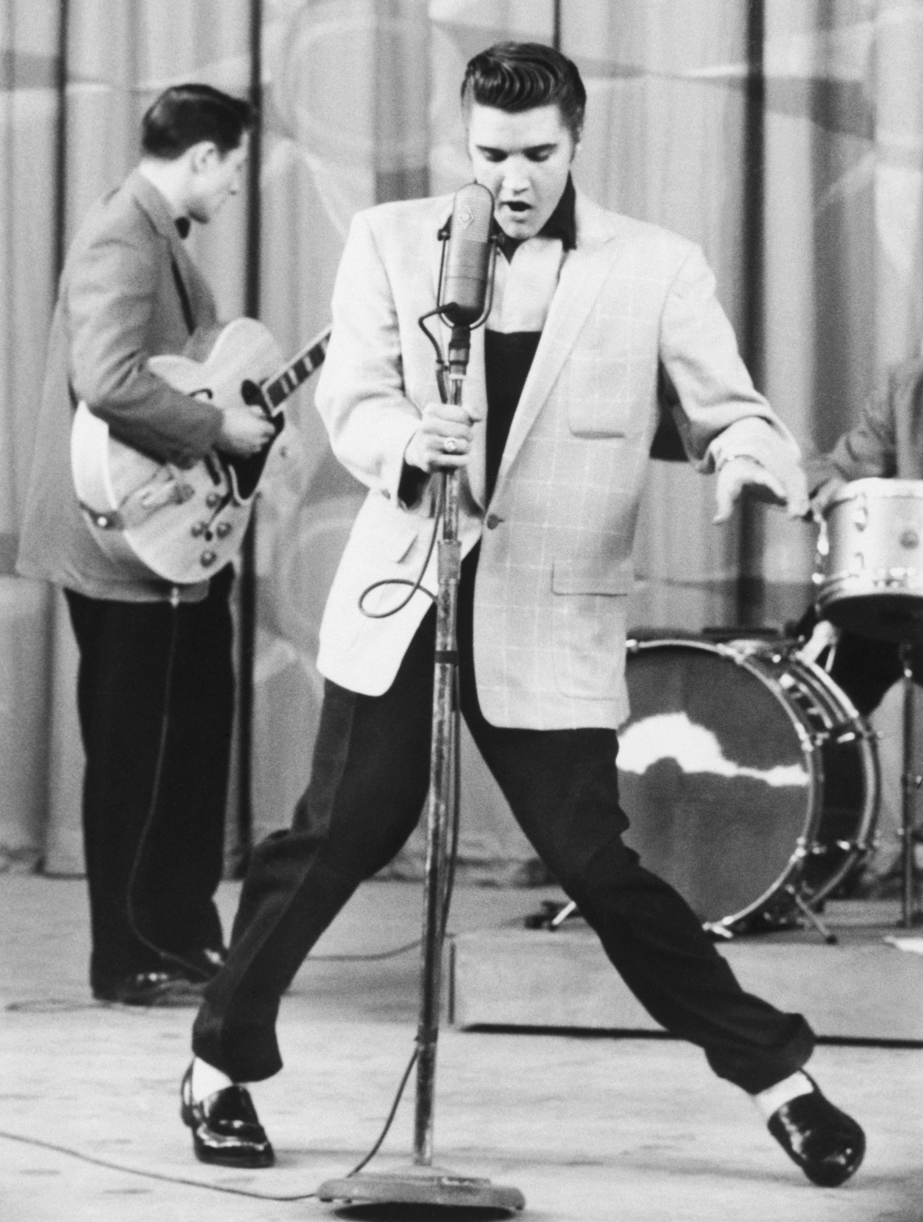 Elvis Presley Performing