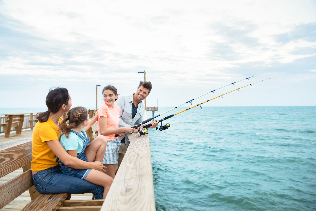 FAMILY_FISHING_PIER_cc.jpg