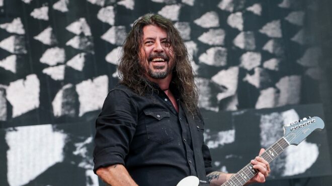 Dave Grohl in Foo Fighters