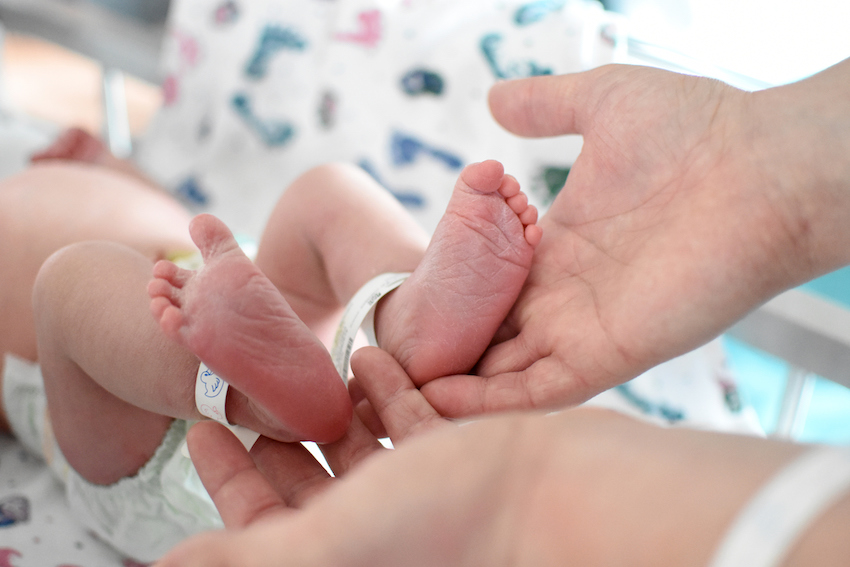 newborn baby feet