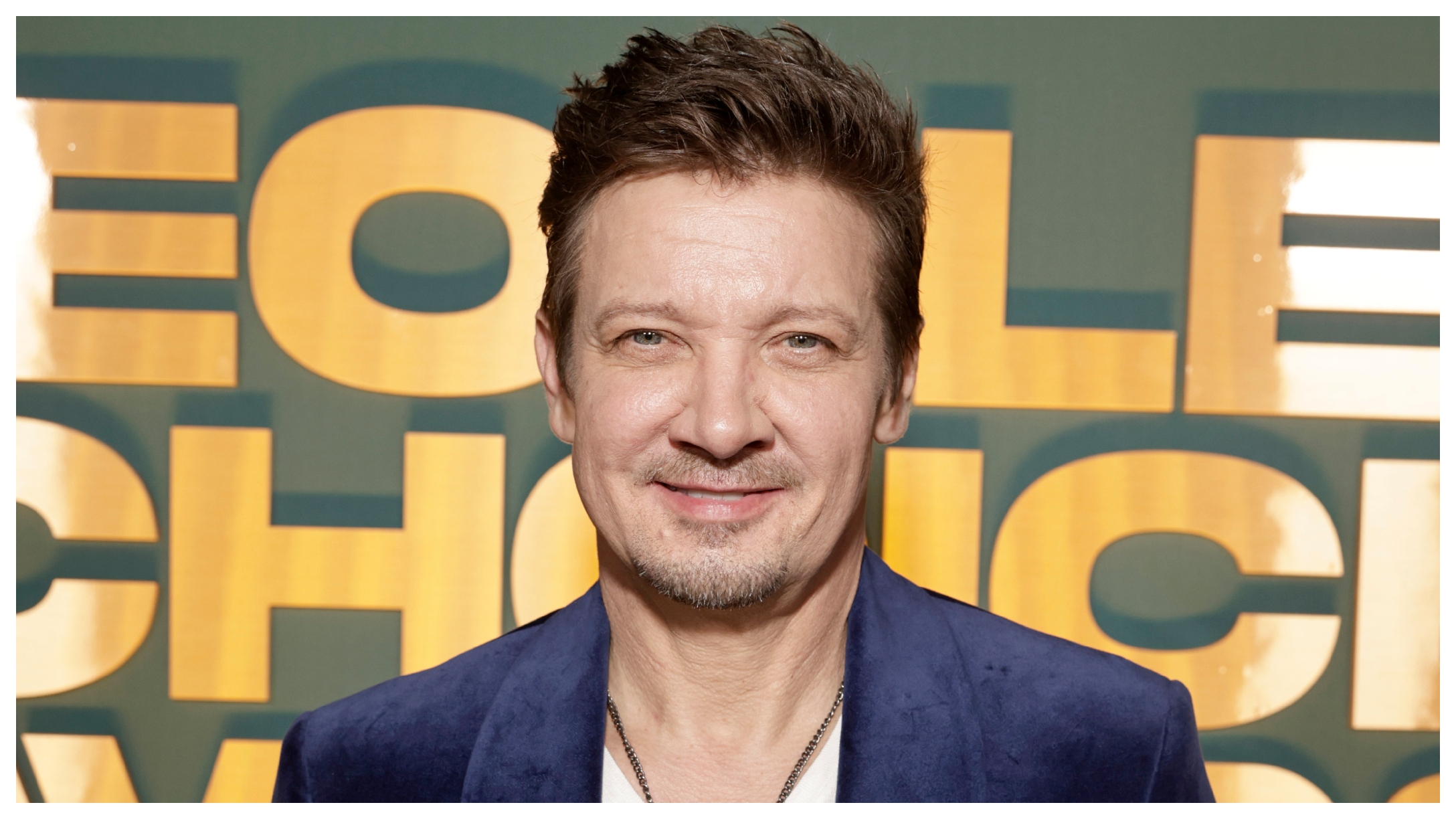 Jeremy Renner Featured