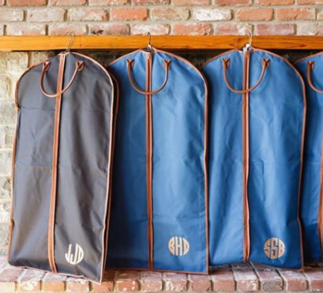 Monogrammed-Hanging-Bag-Groomsmen-Gift-Men-s-Travel-Suit-Etsy.jpg