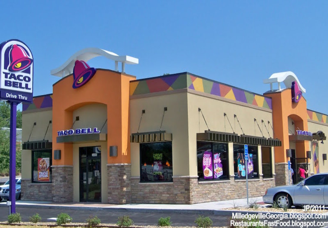 TACO-BELL-MILLEDGEVILLE-GEORGIA-2011-New-Store-Taco-Bell-Fast-Food-Mexican-Restaurant-Milledgeville-GA.jpg