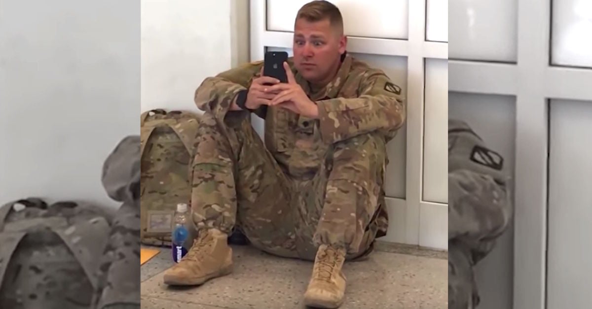 airportsoldier