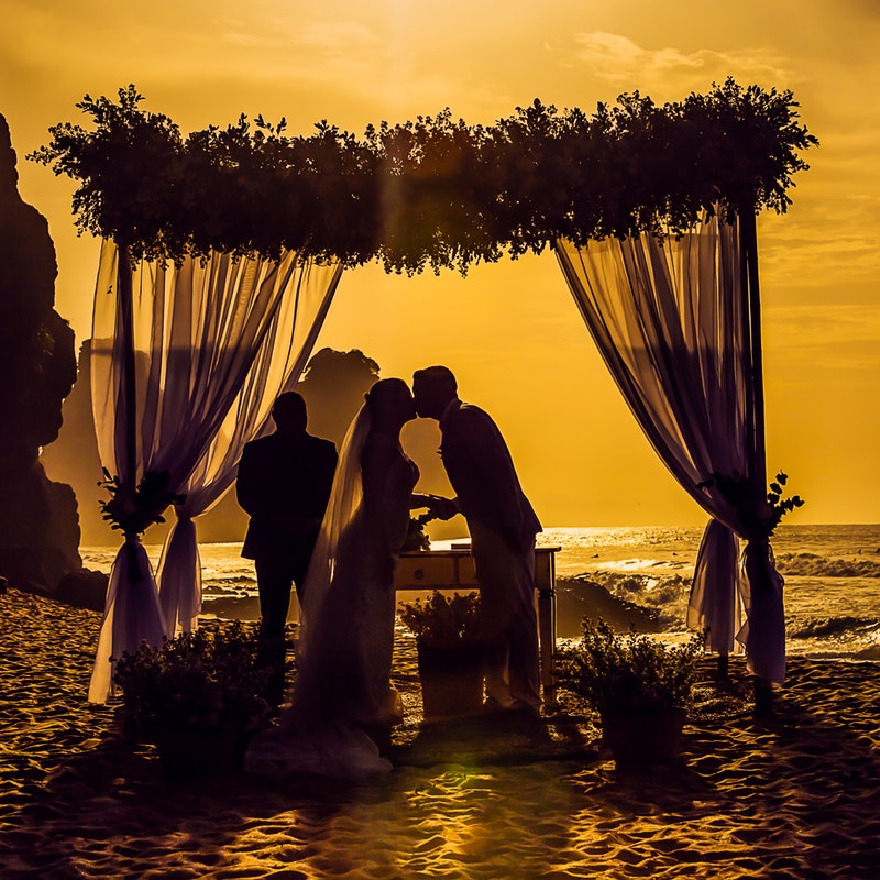 backlit-beach-beach-wedding-2299698.jpg